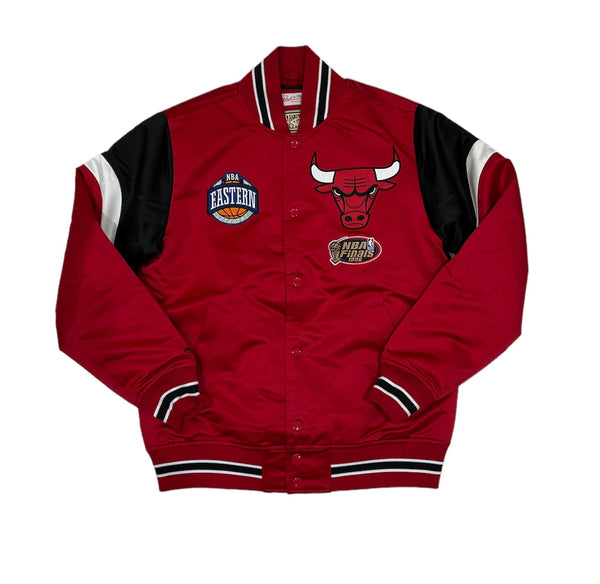 Mitchell & Ness Chicago Bulls Satin Jacket (Red)