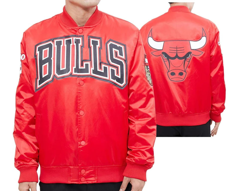 Starter Men's Chicago Bulls NBA Varsity Satin Jacket Gold / S